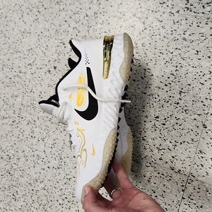 Nike Alpha Huarache 3 turf baseball shoes